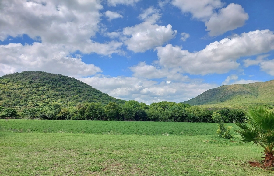 Commercial Property for Sale in Zoutpansdrift North West